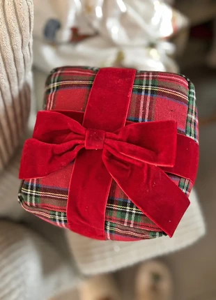 Coussin noeud noel, brand: Primark, condition: New with tags, €12.00, €13.30 includes Buyer Protection