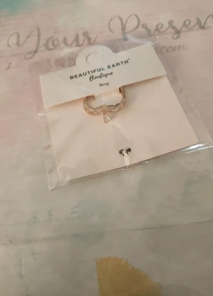Silver plated zircon ring, brand: beautiful earth, condition: New with tags, size: Adjustable, £8.00, £9.10 includes Buyer Protection