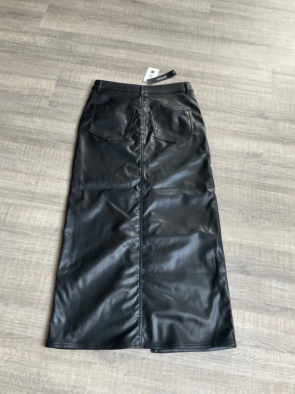 Jupe similicuir avec fente - photo numéro 2