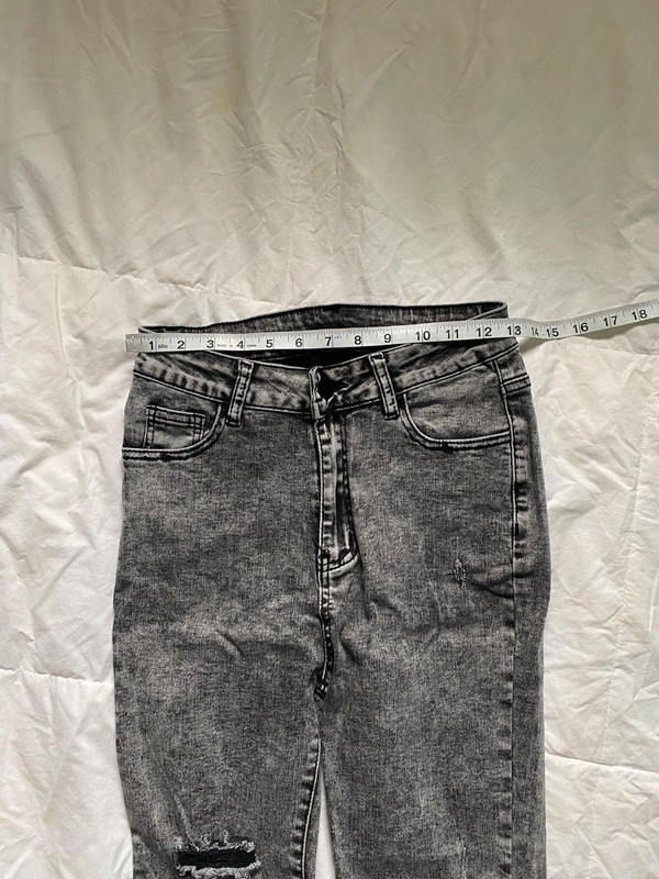 Gray Acid Wash Ripped Skinny Jeans 4