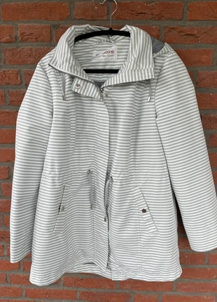 Dikke windjas, marque: SoSoire, état: Très bon état, taille: M / 38 / 10, 7,50 €, 8,58 € Protection acheteurs incluse