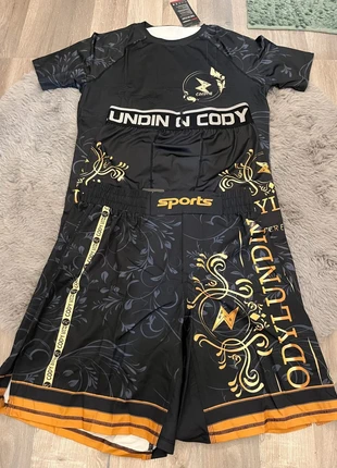 Ensemble | Maillot | Short | Legging | Cody Lundin, marca: Cody Lundin, estado: Nuevo con etiquetas, tamaño: L, 50,00 €, 53,20 € Protección al comprador incluida