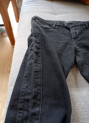 Jean skinny Levi's détail strass, marca: Levi's, estado: Muito bom, tamanho: L / 40 / 12, €10.00, €11.20 inclui Proteção do Comprador