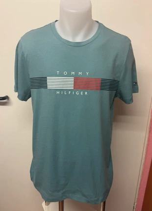 👕T-shirt Tommy Hilfiger Slim Fit Homme – Taille L – 100% coton - Excellent état👕, merk: Tommy Hilfiger, staat: Heel goed, maat: L, € 22,00, € 23,80 inclusief Kopersbescherming