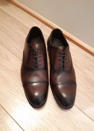 Chaussure classique cuir marron Taille 40 Zara, marque: Zara, état: Très bon état, taille: 40, 35,00 €, 37,45 € Protection acheteurs incluse