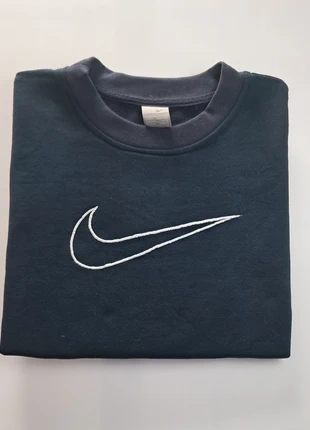 Pull / sweat col rond nike vintage bleu marine taille M solo swoosh brodé, brand: Nike, condizioni: Ottime, taglia: M, €19.90, €21.60 include la Protezione acquisti