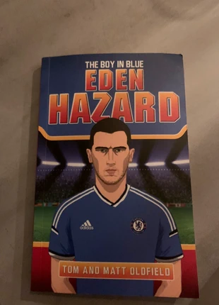 Book - The Boy in blue - Eden Hazard, staat: Goed, € 4,49, € 5,41 inclusief Kopersbescherming