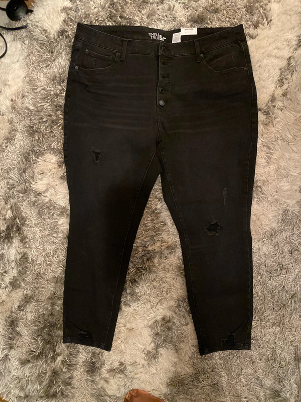Time and tru high rise skinny jeans 3