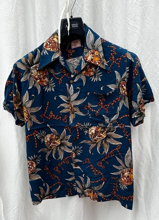 levi straus open collar beach shirt med, brand: Levi's Vintage Clothing, condition: Good, size: M, £45.00, £47.95 includes Buyer Protection