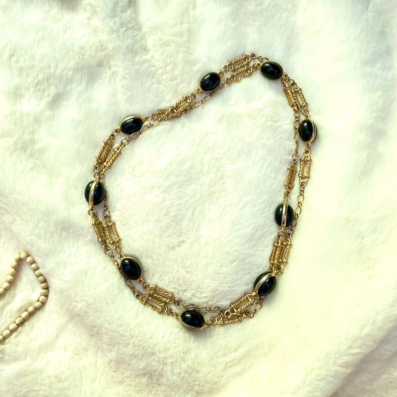 1970 Vintage Gold and Black Bead Chain Style Necklace (u2) 3