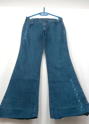 Flared Bootcut Floral Embroidery Jeans Vintage Y2K Boho Chic Fairy, merk: Vintage Dressing, staat: Goed, maat: XL / 42 / 14, € 15,00, € 16,45 inclusief Kopersbescherming