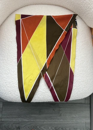 Bandana Foulard imprimé avec soie Zara, merk: Zara, staat: Nieuw zonder prijskaartje, € 8,00, € 9,10 inclusief Kopersbescherming