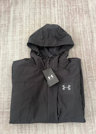 Veste Under Armour Noire Imperméable, marke: Under Armour, zustand: Neu, größe: M, 49,99 €, 53,19 € inklusive Vinted-Käuferschutz