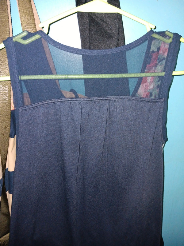 Women's tank top 3