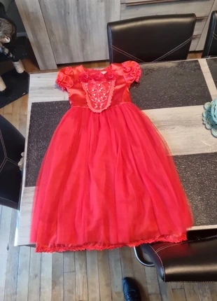 Robe avec boléro taille 140cm, zustand: Sehr gut, größe: 10 Jahre / 140, 5,00 €, 5,95 € inklusive Vinted-Käuferschutz