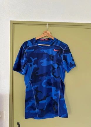 T shirt Nike training, brand: Nike, condizioni: Ottime, taglia: S, €10.00, €11.20 include la Protezione acquisti