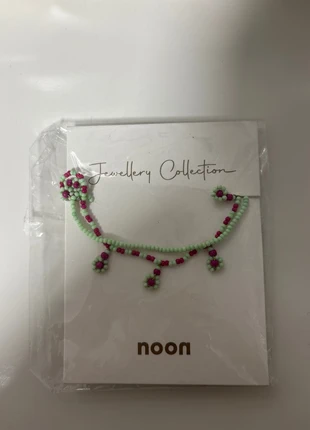 Collar noon, merk: NOON, staat: Nieuw met prijskaartje, € 5,00, € 5,95 inclusief Kopersbescherming