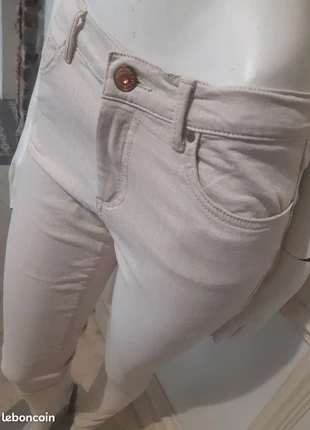 Yaya woomen jean beige T.36 en tbe, marca: YAYA Women, estado: Muito bom, tamanho: S / 36 / 8, €22.00, €23.80 inclui Proteção do Comprador Pro