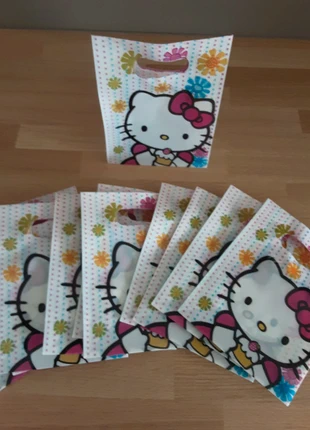 Cadeauzakjes Hello Kitty 12 stuks, merk: Hello Kitty, staat: Nieuw met prijskaartje, € 6,00, € 7,00 inclusief Kopersbescherming