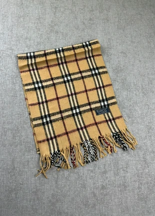 Écharpe Burberry beige, marque: Burberry, état: Très bon état, 55,00 €, 58,45 € Protection acheteurs (Pro) incluse
