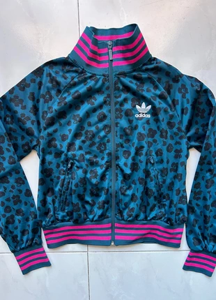 Casaco Adidas Mulher 🐅, merk: adidas, staat: Heel goed, maat: XS / 34 / 6, € 45,00, € 47,95 inclusief Kopersbescherming