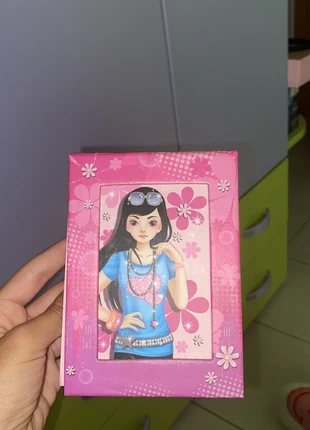 porta foto con specchio interno, brand: Girls, condizioni: Nuovo senza cartellino, €3.00, €3.85 include la Protezione acquisti