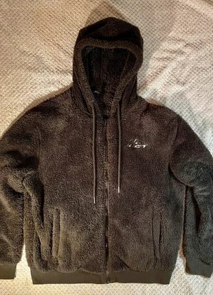 Veste Noire Fourrure Homme Taille S, marque: Fourrure, état: Très bon état, taille: S, 22,00 €, 23,80 € Protection acheteurs incluse