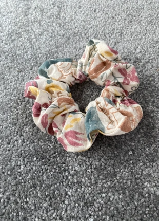 Novo Scrunchie / Chouchou / Elástico de cabelo Handmade / Coletero de pelo, marca: Scrunchie, estado: Nuevo con etiquetas, 1,50 €, 2,28 € Protección al comprador incluida