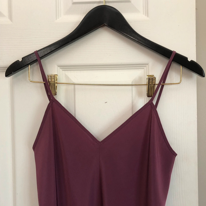 Espresso Vintage 80s/90s Silky V-Neck Cami Strap Top in Dark Pink Women's S/M 2