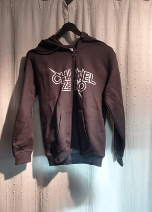 Zipped hoodie front print , merk: Kariban, staat: Nieuw zonder prijskaartje, maat: XS, € 20,00, € 21,70 inclusief Kopersbescherming