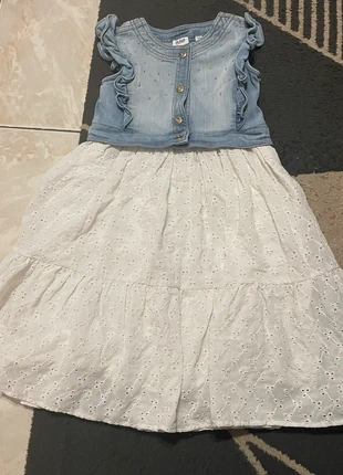 Robe 2-en-1 denim & broderie, brand: Blukids, condition: New without tags, size: 8 years / 128 cm, €4.00, €4.90 includes Buyer Protection