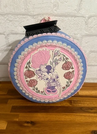 Sac à Dos Loungefly – Minnie Floral & Dentelle 23 x 12 x 27 cm, brand: Loungefly, condition: New with tags, €74.90, €79.35 includes Buyer Protection Pro