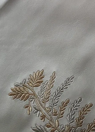 Chemin de table en similicuir 1m80 , staat: Nieuw zonder prijskaartje, € 20,00, € 21,70 inclusief Kopersbescherming