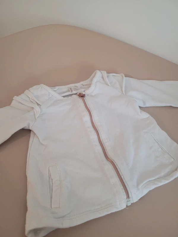L'eau de deux gilets - photo numéro 4