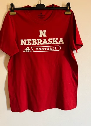 T-shirt Adidas, marca: adidas, estado: Muy bueno, tamaño: M, 10,00 €, 11,20 € Protección al comprador incluida