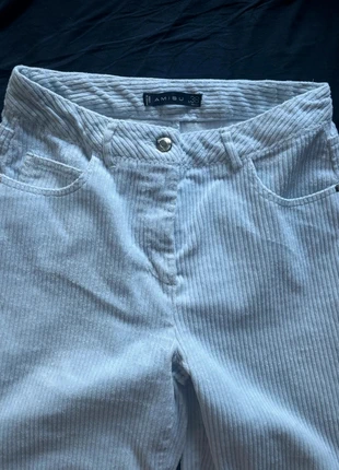 Pantalon blanc en velours, brand: Amisu, condizioni: Ottime, taglia: M / IT 42 / EU 38, €5.00, €5.95 include la Protezione acquisti