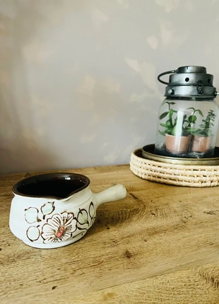 Service de table : poêlon en céramique avec manche 🌷, marque: Vintage, état: Très bon état, 2,00 €, 2,80 € Protection acheteurs (Pro) incluse