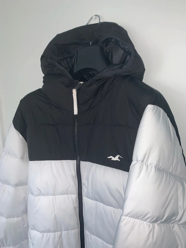 Black hollister puffer jacket shop