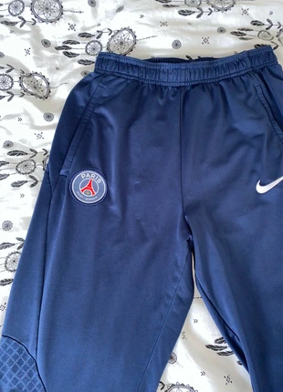 jogging paris st germain, merk: Nike, staat: Heel goed, maat: XS, € 8,00, € 9,10 inclusief Kopersbescherming