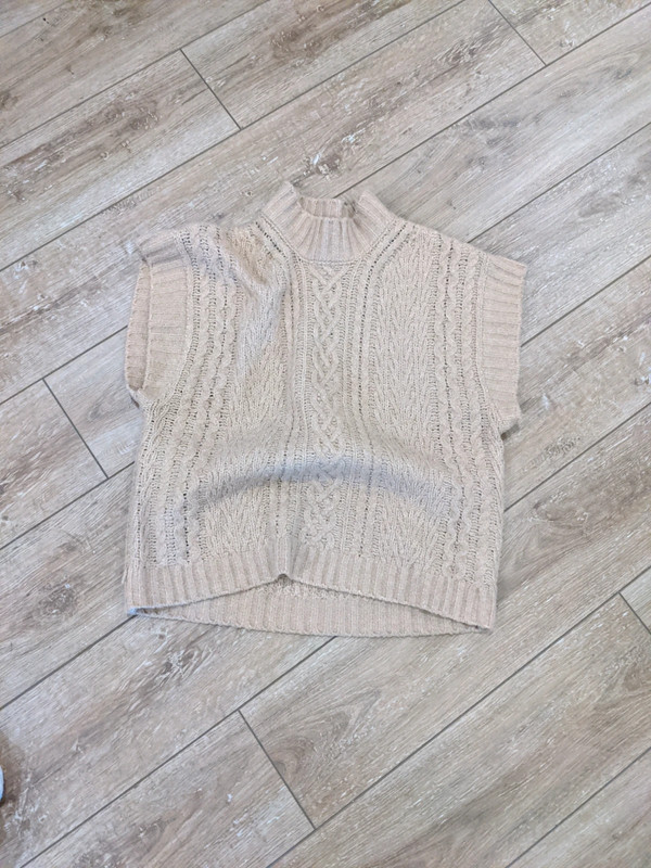 Knit vest 1