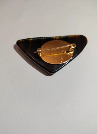 Grande broche vintage l' œil de tigre couleur or, brand: Pierre, condition: Very good, €10.00, €11.20 includes Buyer Protection