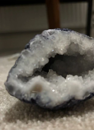 Large blue crystal, brand: Crystal, condition: New without tags, £15.00, £16.45 includes Buyer Protection