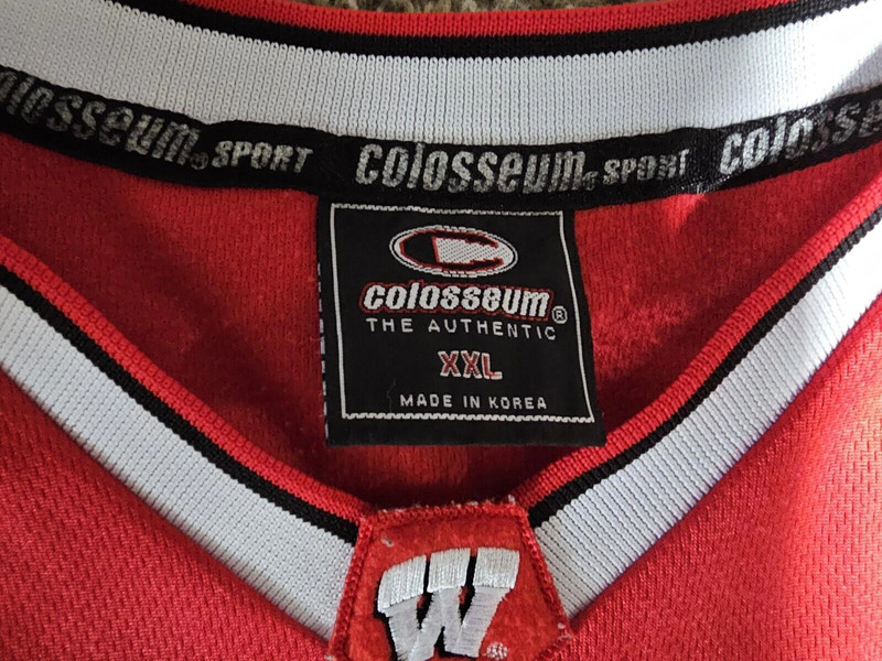 Wisconsin Badgers Basketball Jersey Xxl Ncaa #22 Colloseum 4