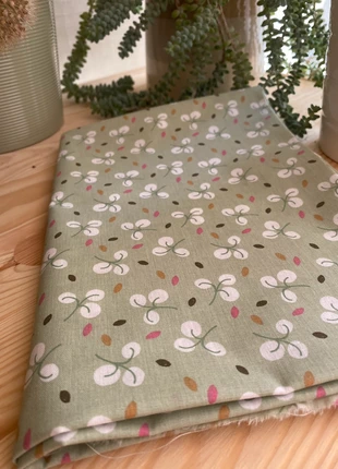 Coupon de coton oeko tex 1 m fleuri, marque: Domotex, état: Neuf sans étiquette, 8,00 €, 9,10 € Protection acheteurs incluse