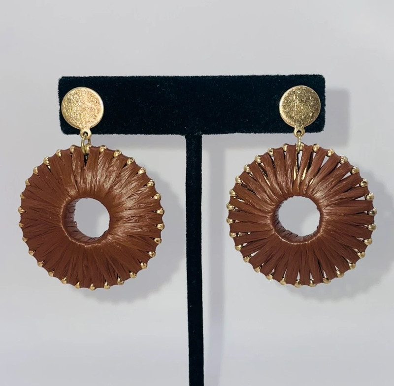 Vintage Gold Tone Brown Rattan Circle Disc Dangle Drop Statement Earrings 1