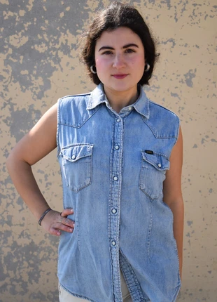 Lee Vintage 80s Denim Vest - Original Jeans Lee - Sanforized Cotton, marke: Lee, zustand: Sehr gut, größe: L / 40 / 12, 15,00 €, 16,45 € inklusive Vinted-Käuferschutz