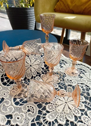 Série de 6 petits verres rosaline, marca: Arcoroc, estado: Muito bom, €10.00, €11.20 inclui Proteção do Comprador Pro