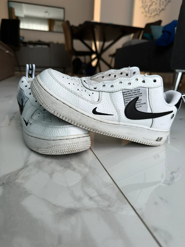 Nike air force bianche baffo nero shop