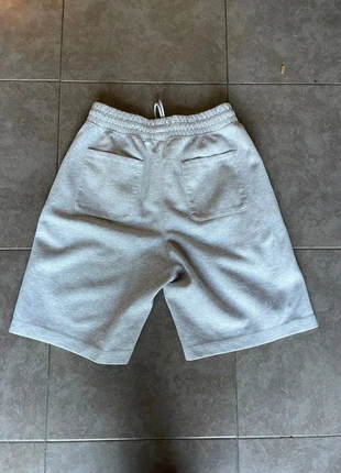 Short jogging Uniqlo gris taille L homme parfaite état en coton, brand: Uniqlo, condition: Very good, size: L, €19.99, €21.69 includes Buyer Protection