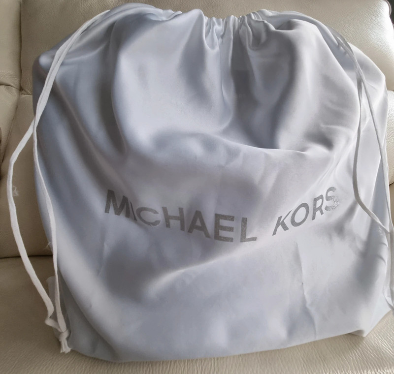 Brand New Michael Kors Blue Leather Tote Bag with tags 2